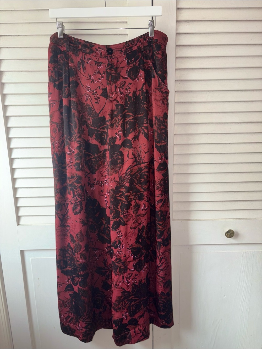Anthropologie Printed Pleated Wide Leg Pants 12 Burgundy Black Floral - Picture 4 of 7